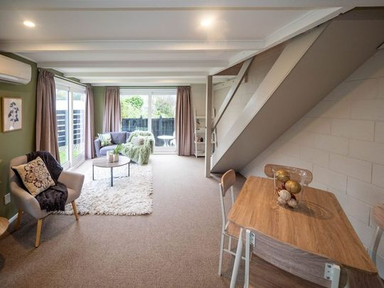 1b Hawtrey Terrace, Johnsonville - Photo 1