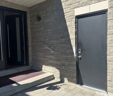 For Lease - 562 Skinner Avenue Unit# Lower, Newmarket, Ontario - Photo 2