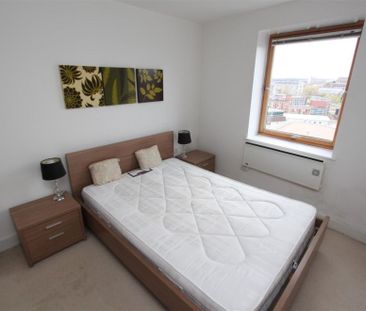 Clarence House, Leeds City Centre, LS10 1LH - Photo 5