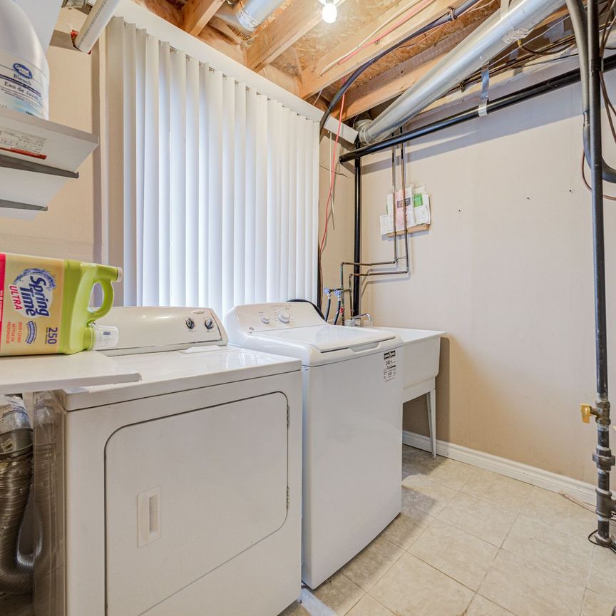 For Lease - 10 Post Oak Drive Unit# 14, Richmond Hill, Ontario - Photo 1