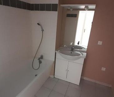 Location Appartement 2 pièces 45m² GRENAY 62160 - Photo 2