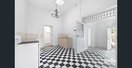 Two Bedroom Home in Sought-After Highgate Location - Photo 2