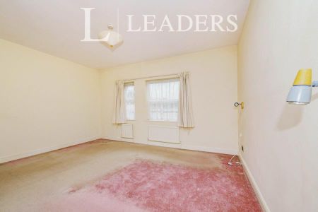 3 bedroom house to rent Union Street, Dunstable, Bedfordshire, LU6 - Photo 5