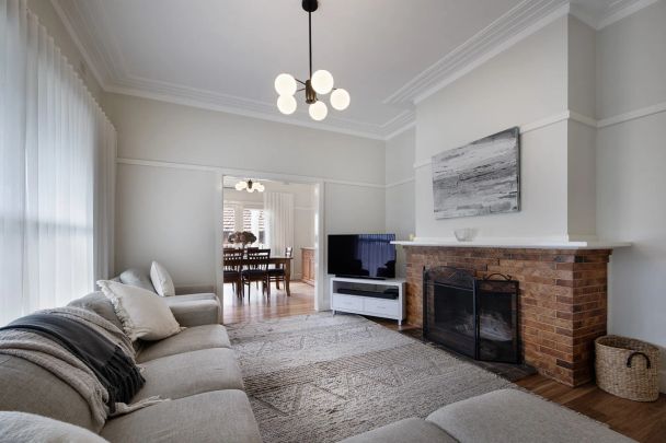 Elegant family living in prestigious East Bendigo locale. - Photo 1