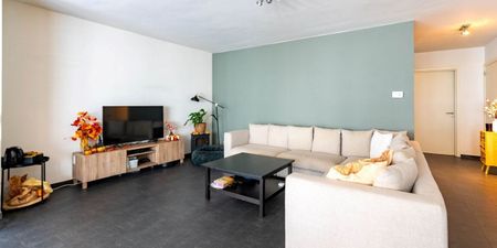Appartement te huur in Antwerpen voor € 1.305 met 3 slaapkamers - Foto 4