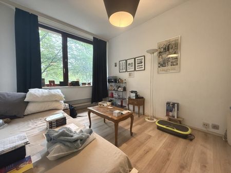 Uccle centre - Apt 3ch + Terr + Parking - Uccle - Photo 3