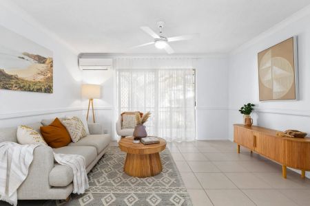 Spacious 2-Bedroom Apartment in Prime Location, Small Boutique Complex - Photo 5