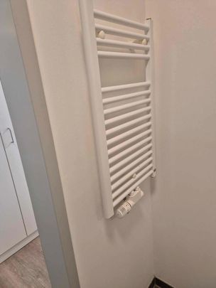 Einzelzimmer Wohnung mit eigener Küche & Bad - Foto 1