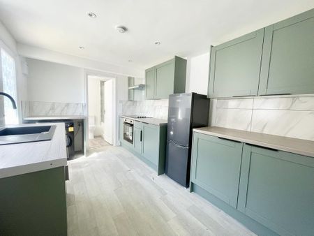 4 bedroom house share to rent - Photo 3