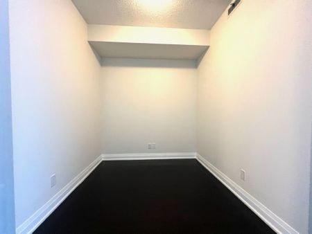 For Lease - 510 Curran Place Unit# 1101, Mississauga, Ontario - Photo 3