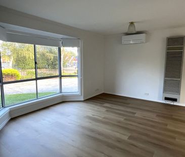 UPDATED AND PERFECTLY POSITIONED TWO BEDROOM UNIT - Photo 6