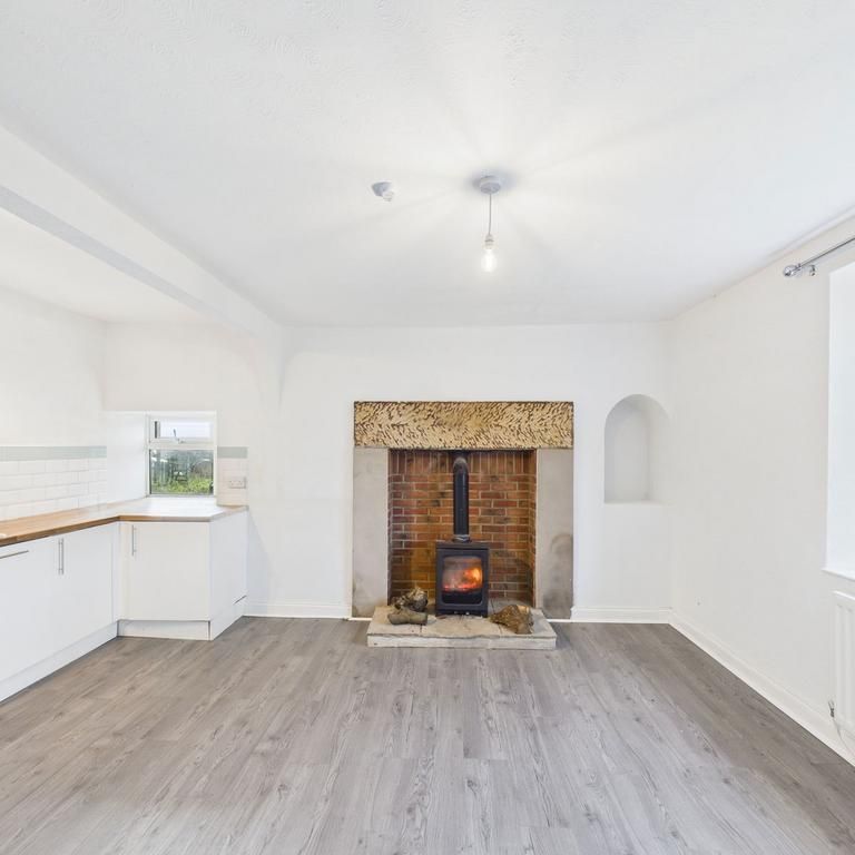 5 bedroom semi-detached house to rent - Photo 1