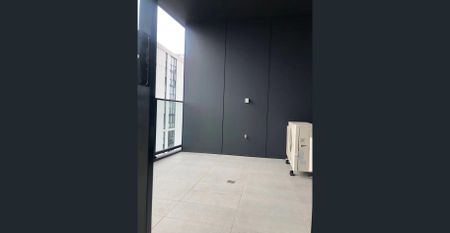 This newly one bedroom apartment is located only few minutes' walk to Westmead station and offering an envious lifestyle of the highest quality. - Photo 2