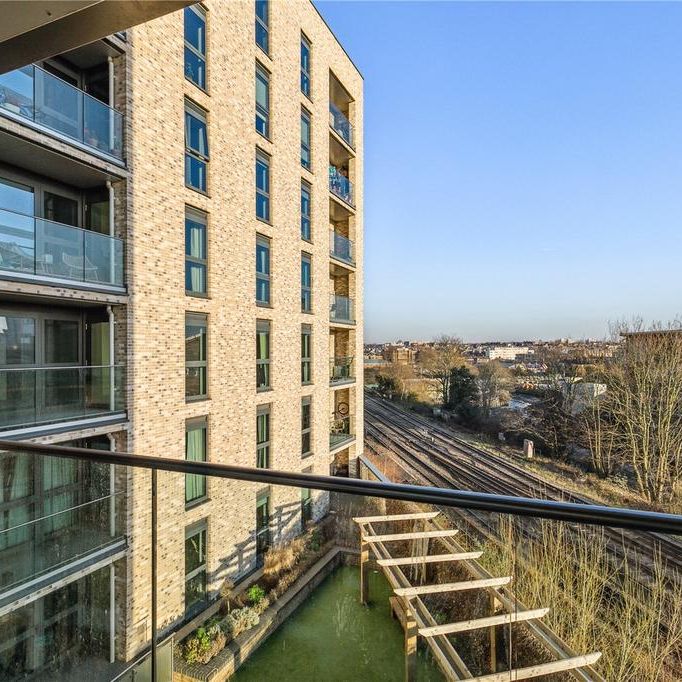 3 bedroom flat to rent - Photo 1
