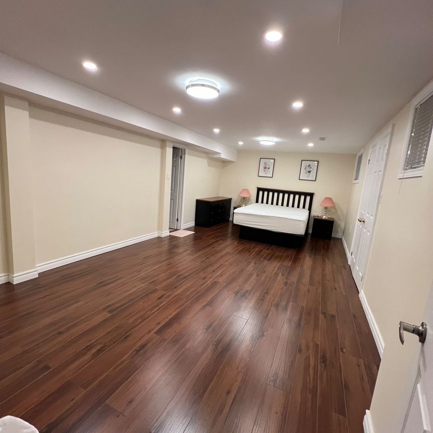 For Lease - 1366 CHALFIELD Drive Unit# bsmt Br, Oakville, Ontario - Photo 1