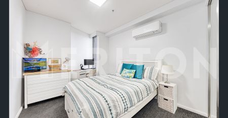 Modern 2-Bedroom Unit - 2 min walk to Train Station - Photo 5