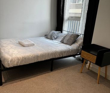 Room in a Shared Flat, Hale Point, IG1 - Photo 4