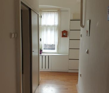 Praktický byt v širšom centre neďaleko Trnavského Mýta. Mestská ul. – Fotografia 6