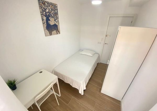 Calle Francisco Ordóñez, Madrid, Community of Madrid 28021