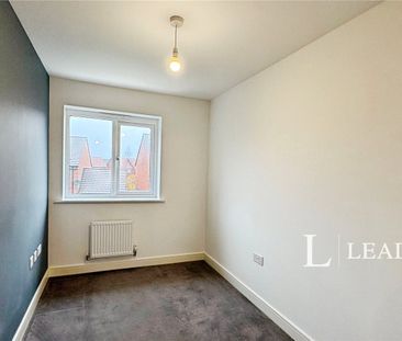 3 bedroom house to rent Fersfield Gardens Kingsway, Quedgeley, Glou... - Photo 4