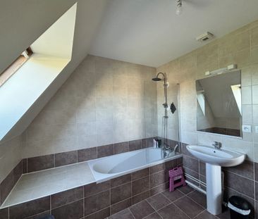 Location Appartement 3 pièces 70m² ROTS 14980 - Photo 3