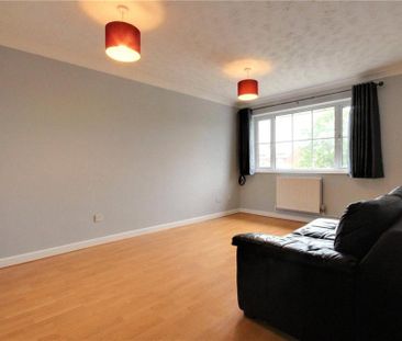 2 bedroom maisonette to rent - Photo 2