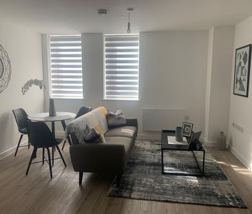 Broadway, Peterboough - Photo 1