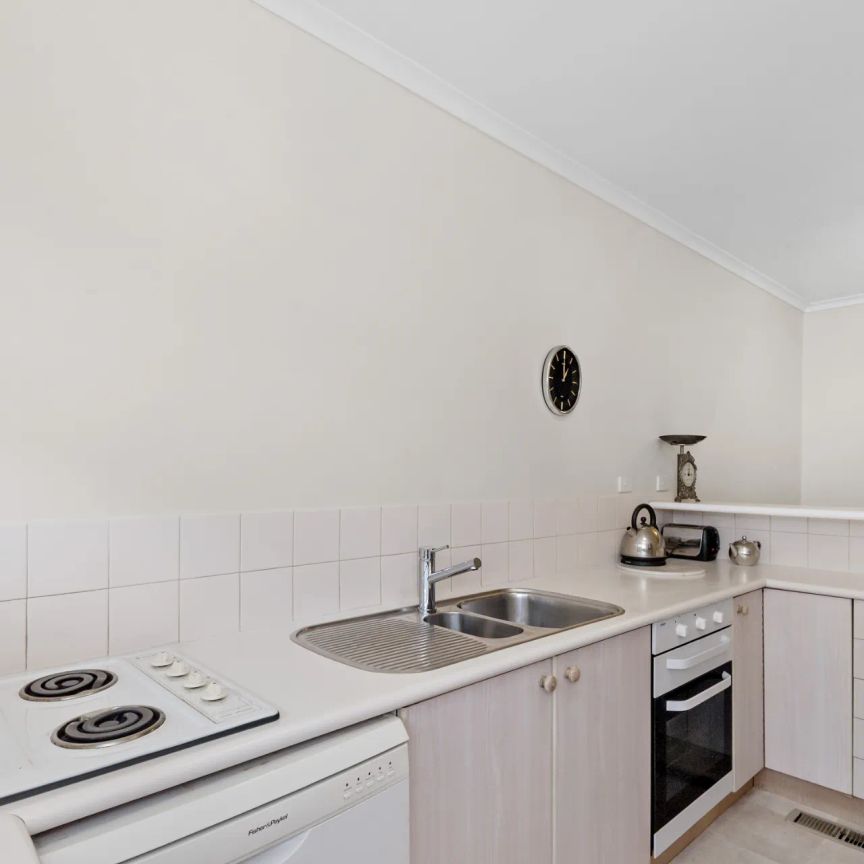 Unit 11/3 Boston Road, - Photo 1