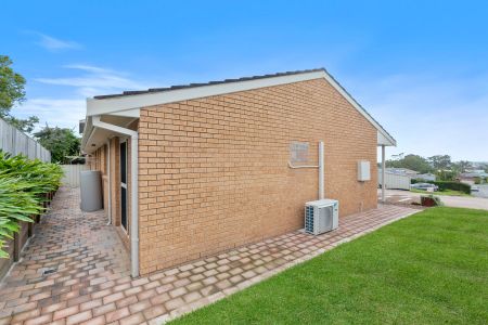 Private & Convenient 2 Bedroom Unit - Photo 5