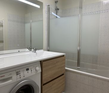 Reims Appartement meublé - TYPE 3 - PROCHE CENTRE VILLE - Photo 6