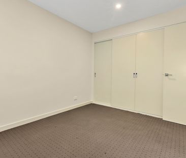 Sun Filled 6 Month Lease - Photo 2