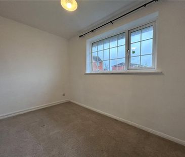 2 bedroom semi-detached house to rent - Photo 4