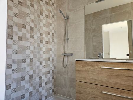 Duplex T4 - 104M² + JARDIN + PARKING - Photo 3