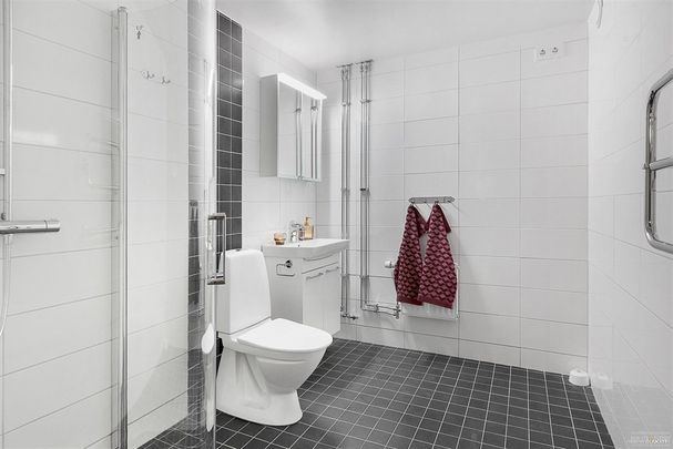 Ekvallsgatan 17 - Photo 1