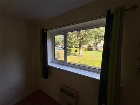 Northcote Road, Ash Vale, Aldershot, Surrey, GU12 - Photo 4