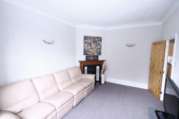 4 bedroom terraced house to rent - Photo 1