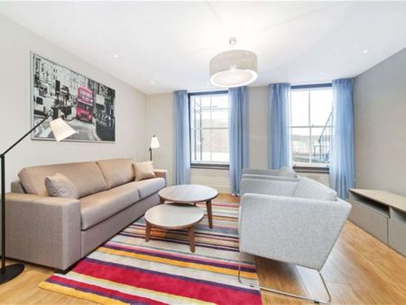 Immaculate two bedroom flat on Chiswick High Road. Modern throughout with furnishings. - Photo 3