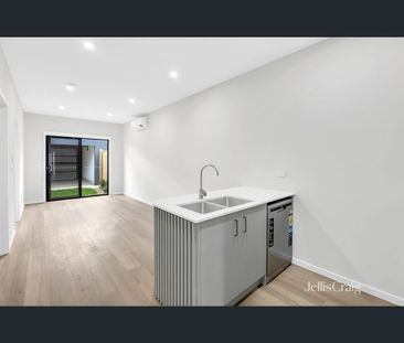 8 Immerse Walk, Wyndham Vale, Vic 3024 - Photo 4