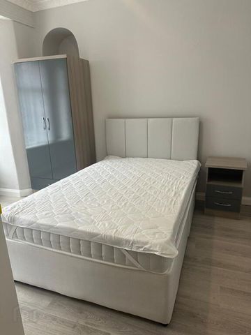 Laburnum Terrace, **student Property**, Derry, BT48 9EN - Photo 4