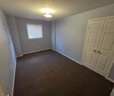 For Lease - 199 Livingstone Street, Barrie, Ontario - Photo 6