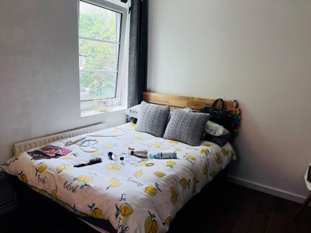 3 bedroom apartment to rent - Photo 5