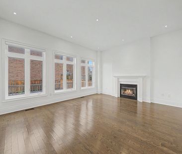 For Lease - 40 Marbrook Street, Richmond Hill, Ontario - Photo 4