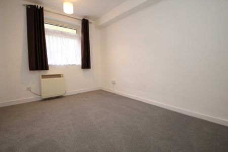 1 bed Apartment for rent - Photo 4