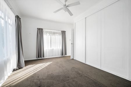 6 Fisher Street, Wendouree - Photo 2