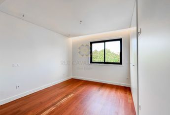 Apartamento T4 em Porto