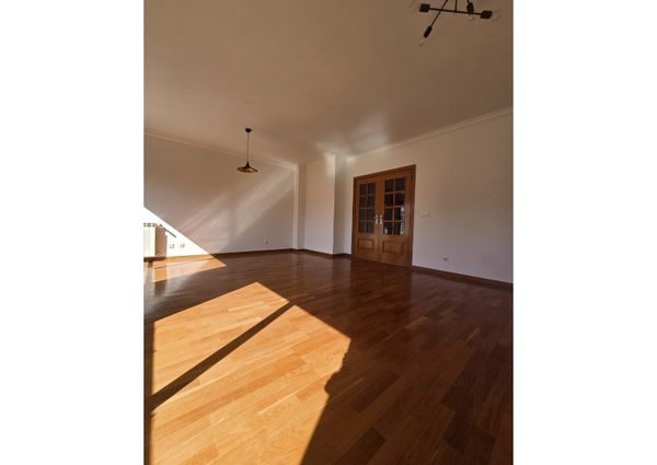 Apartamento T3 em Lisboa