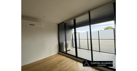 2 bed 2 bath apartment with Carpark, PERFECT location - Photo 3