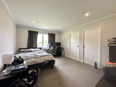 3 Bedroom 2 Bathroom Property - Photo 2