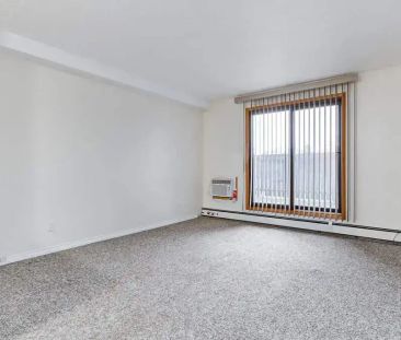 1 Bedroom - Photo 2