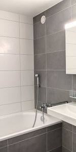 Appartement de 2.5 pièces au 10ème étage - Photo 4